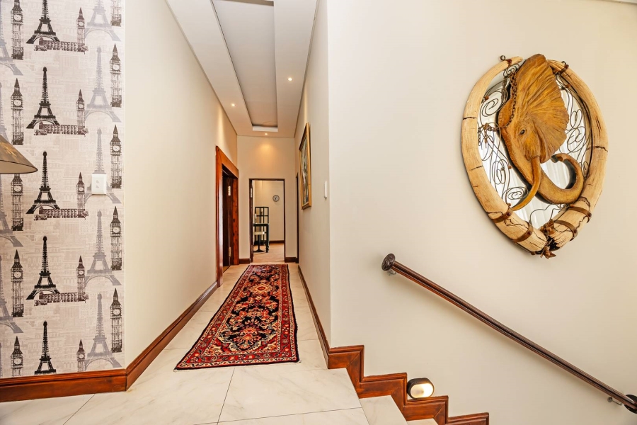 8 Bedroom Property for Sale in Baronetcy Estate Western Cape